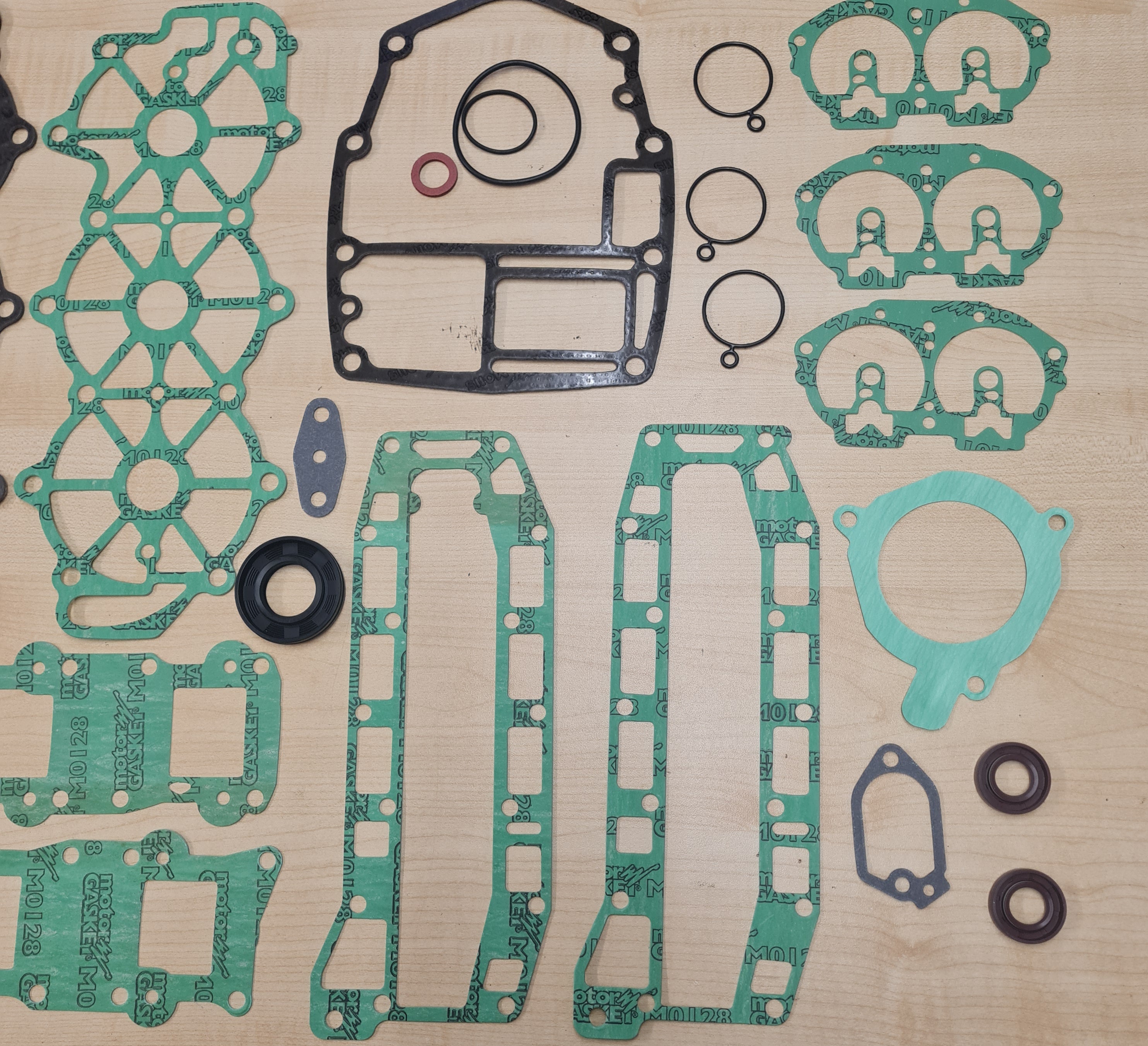 Powerhead Gasket Kit For Yamaha 40-50HP 3-Cylinder Outboard Motors - 6H4-W0001-01-00